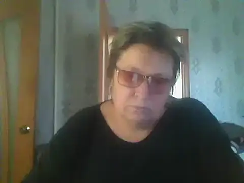 Snapshot of MelanieCold467 chatting on October 17, 2025, 10:07 am MelanieCold467 online show from October 17, 2025, 10:07 am