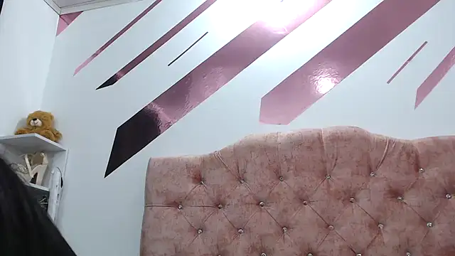 Snapshot of Kitten_Hot_ chatting on September 11, 2025, 11:16 pm Kitten Hot online show from September 11, 2025, 11:16 pm