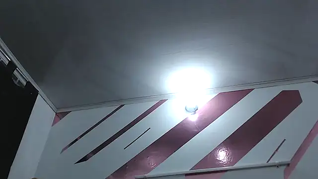 Kitten Hot  online show from November 25, 2025, 3:39 am