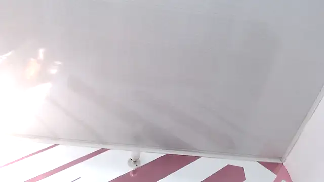 Kitten Hot  online show from February 9, 2026, 9:30 pm