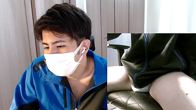 ryota kkk online show from December 1, 2025, 2:22 pm