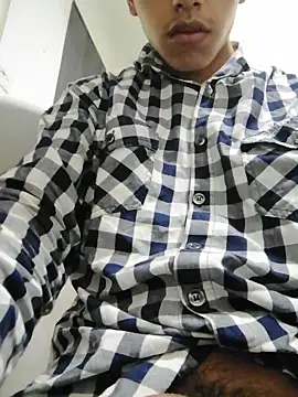 Snapshot of danuel23 chatting on February 24, 2025, 5:54 am danuel23 online show from February 24, 2025, 5:54 am