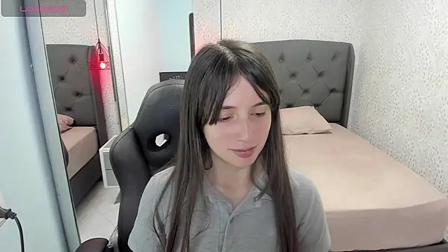 MAGNOLEROY online show from November 26, 2025, 12:28 pm