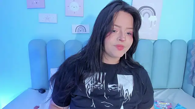 curvy rousi online show from September 17, 2025, 11:34 am