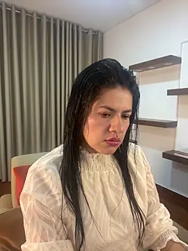 Alice Biel online show from February 3, 2025, 8:46 am