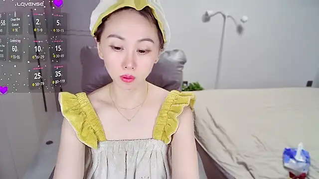 Xiaoyu-G online show from February 27, 2025, 11:10 am