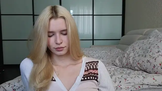 elsa limerence online show from October 3, 2025, 10:56 am