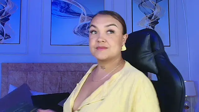 Snapshot of lyn_adamns chatting on September 11, 2025, 9:15 pm lyn adamns online show from September 11, 2025, 9:15 pm