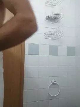 jonyfree1978 online show from February 14, 2025, 11:31 pm