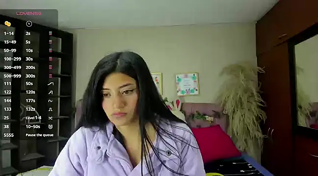 Snapshot of Lia_Keen chatting on January 21, 2025, 8:21 pm Lia Keen online show from January 21, 2025, 8:21 pm