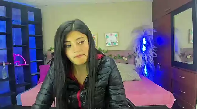 Snapshot of Lia_Keen chatting on January 24, 2025, 7:49 pm Lia Keen online show from January 24, 2025, 7:49 pm