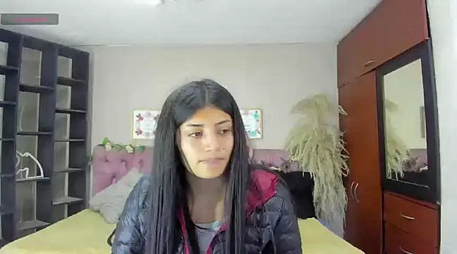 Snapshot of Lia_Keen chatting on March 12, 2025, 8:20 pm Lia Keen online show from March 12, 2025, 8:20 pm