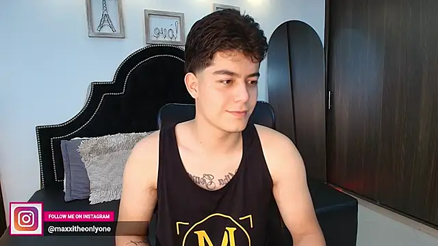 Snapshot of MaxxiCruz chatting on September 22, 2025, 11:07 pm MaxxiCruz online show from September 22, 2025, 11:07 pm