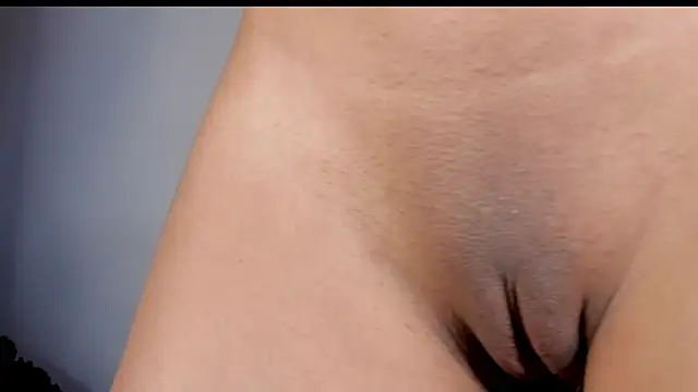 lilibluex online show from January 19, 2025, 10:49 pm