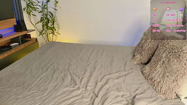 Alexawhiittee online show from December 20, 2025, 3:24 am