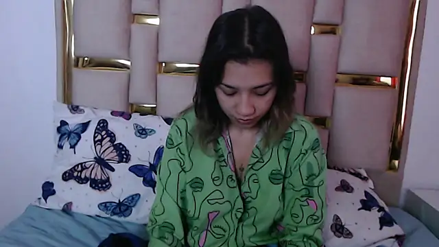 nina carther online show from November 11, 2025, 11:10 am