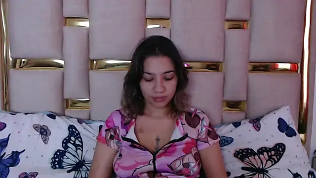 nina carther online show from November 12, 2025, 11:10 am