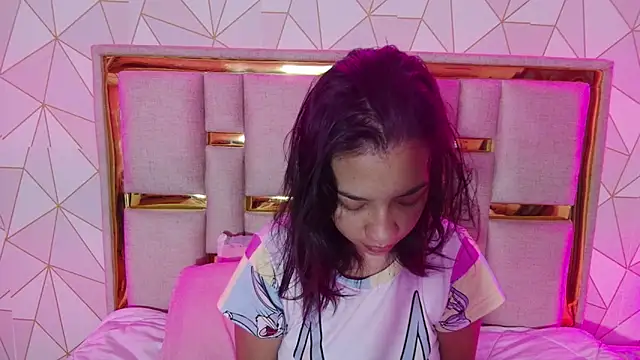 nina carther online show from April 15, 2026, 11:06 am