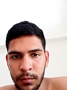 Melwil  online show from February 22, 2025, 9:48 pm