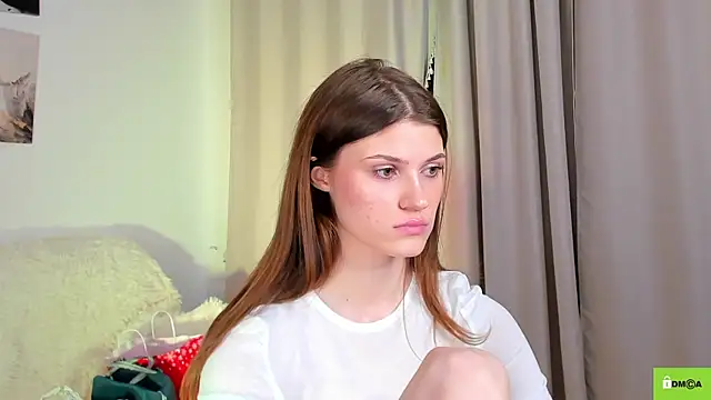 Hello Vivienne online show from December 13, 2024, 8:58 pm