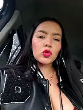 Snapshot of Anal_Luucia chatting on February 13, 2026, 1:29 pm Anal Luucia online show from February 13, 2026, 1:29 pm