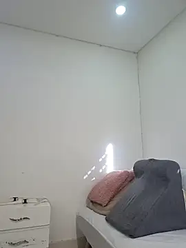 Anal Luucia online show from May 15, 2026, 12:12 pm