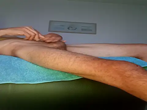 boysexy350 online show from September 29, 2025, 3:11 am