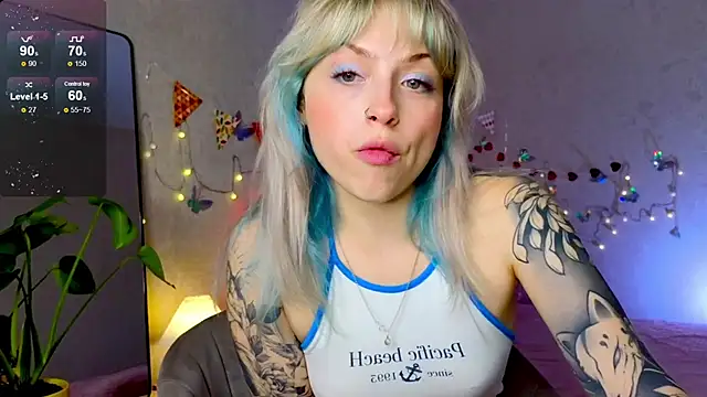 lavenderluxe online show from September 18, 2025, 1:02 pm