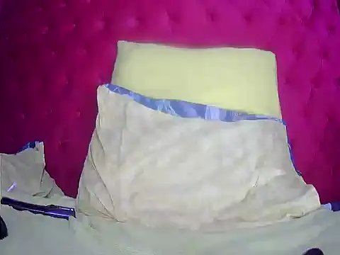 TheSweetBerry online show from March 18, 2025, 2:15 pm