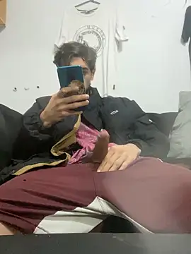 Snapshot of Tomito14 chatting on October 26, 2025, 7:36 am Tomito14 online show from October 26, 2025, 7:36 am