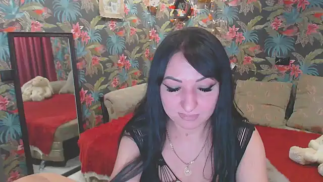 Snapshot of SusanLaNice chatting on December 15, 2024, 1:54 pm SusanLaNice online show from December 15, 2024, 1:54 pm