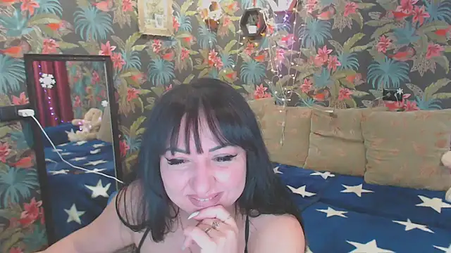 Snapshot of SusanLaNice chatting on January 22, 2025, 11:23 am SusanLaNice online show from January 22, 2025, 11:23 am