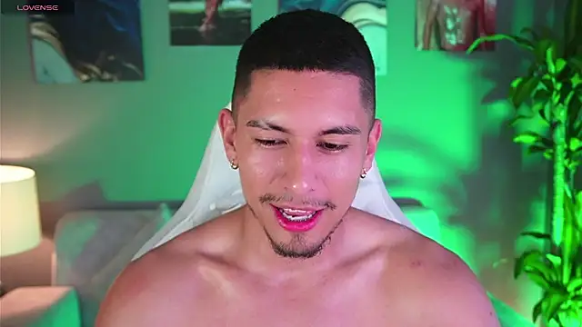 Aaronfox x online show from January 21, 2025, 9:04 pm