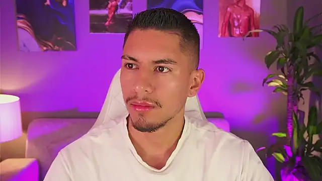 Aaronfox x online show from January 28, 2025, 9:08 am