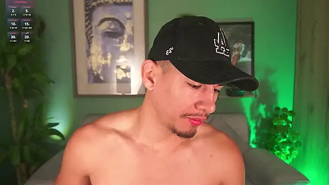 Aaronfox x online show from February 28, 2025, 9:47 am