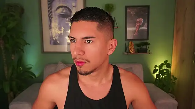 Aaronfox x online show from March 12, 2025, 12:36 pm