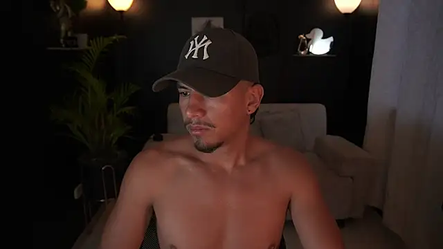 Aaronfox x online show from November 4, 2025, 11:09 am