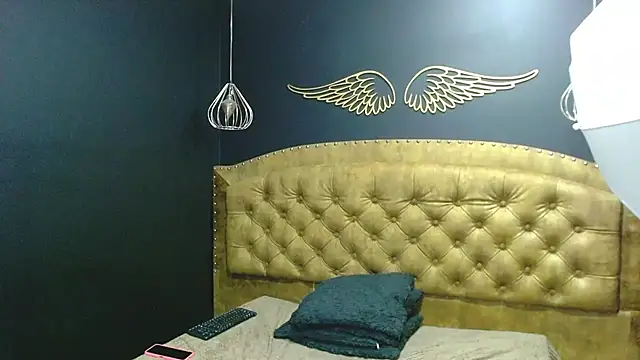 NathaliaSmith3x online show from February 25, 2025, 1:28 pm