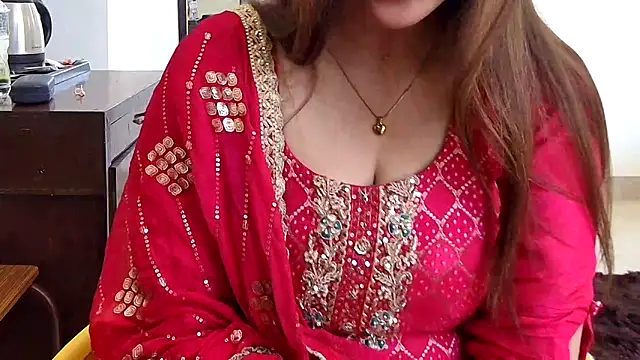 MIss-Naina online show from May 16, 2026, 6:10 am