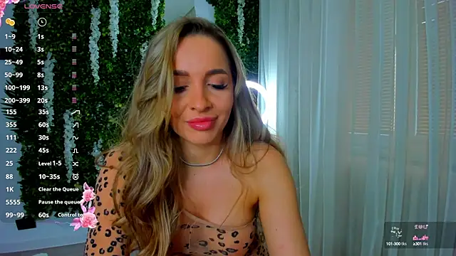 VivienCarter online show from February 8, 2025, 11:12 am