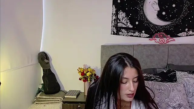 Snapshot of LexieandNate chatting on May 7, 2026, 8:25 pm LexieandNate online show from May 7, 2026, 8:25 pm