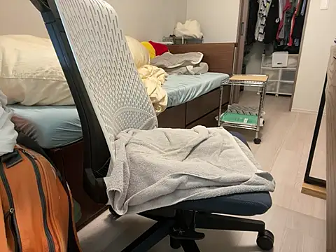 loinclothgay online show from December 16, 2024, 10:45 pm