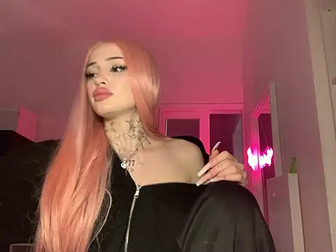 madelinexx online show from March 8, 2025, 8:33 am