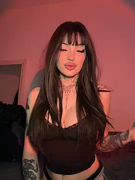 Snapshot of madelinexx chatting on April 26, 2026, 11:30 am madelinexx online show from April 26, 2026, 11:30 am