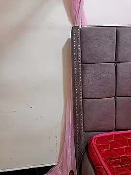 JasminePrice online show from February 8, 2025, 11:22 am