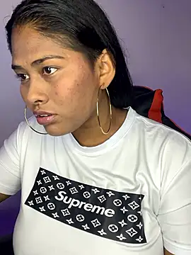 hurren pasha online show from January 7, 2026, 6:54 pm