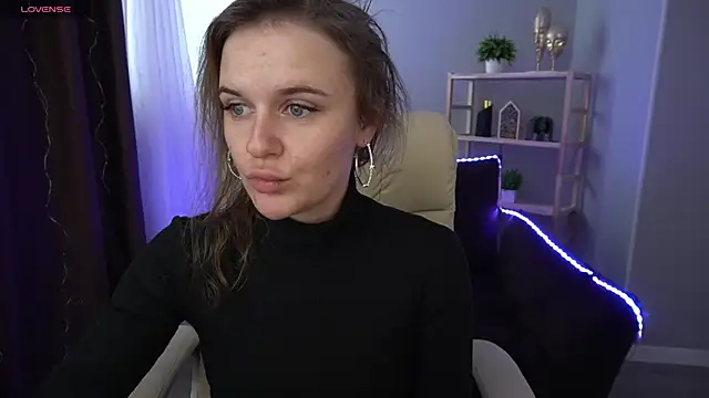 MaribelRiverr  online show from January 2, 2025, 6:50 am