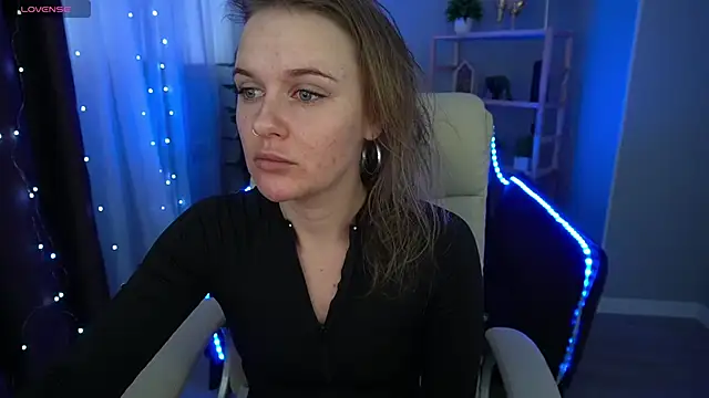 MaribelRiverr  online show from January 11, 2025, 6:35 am