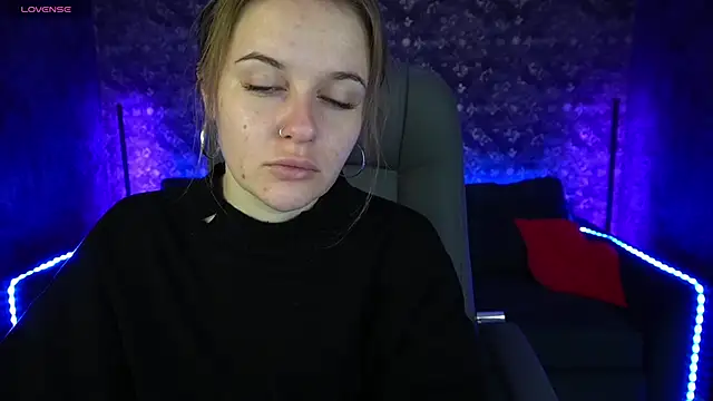 MaribelRiverr  online show from January 13, 2025, 6:16 am