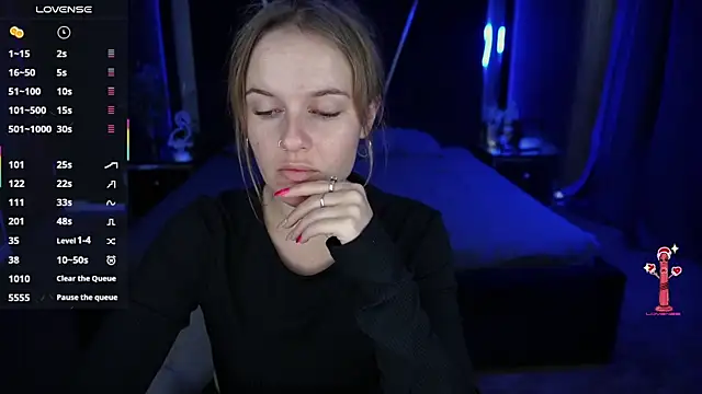 MaribelRiverr  online show from September 20, 2025, 5:41 am